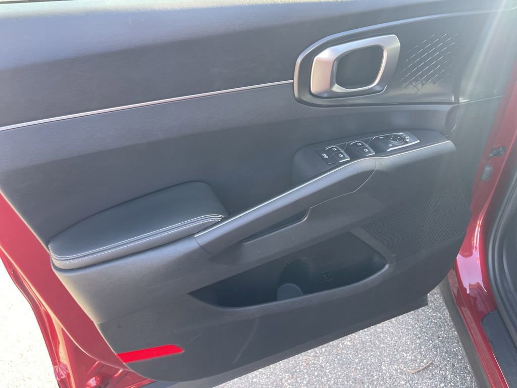 Used 2021 Kia Sorento S image 20