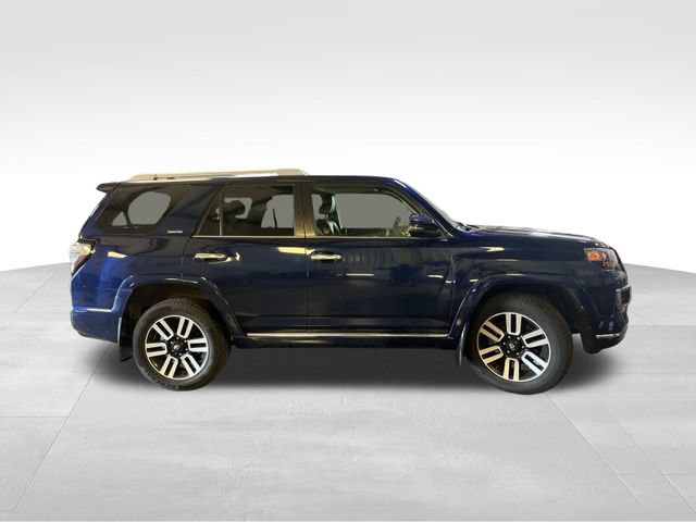 Used 2018 Toyota 4Runner 4WD image 7