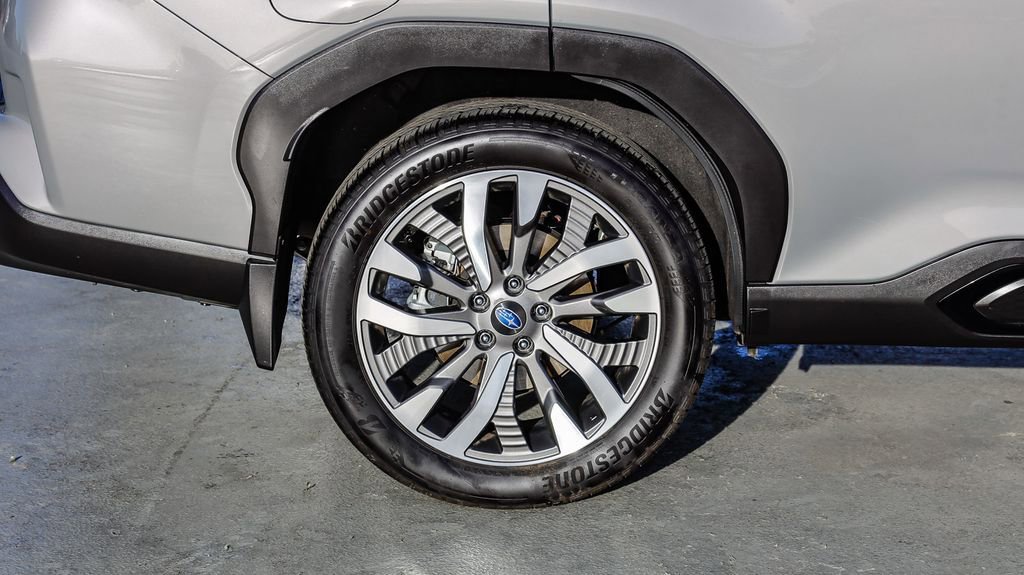 Used 2025 Subaru Forester Touring w/ Popular Package - Touring image 12
