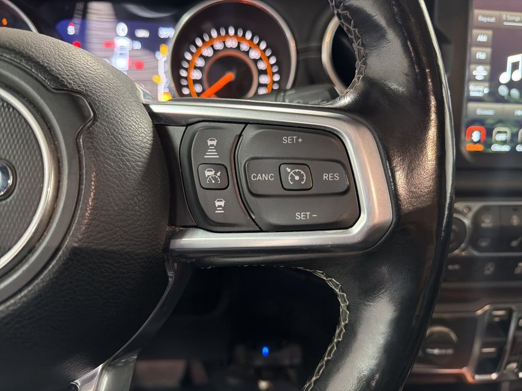 Used 2020 Jeep Gladiator Overland image 17