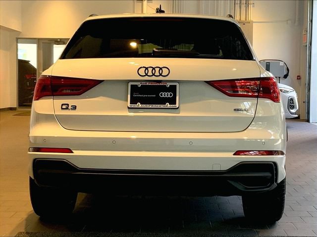 Certified 2025 Audi Q3 2.0T Premium Plus w/ Premium Plus Package AWD/4WD image 6