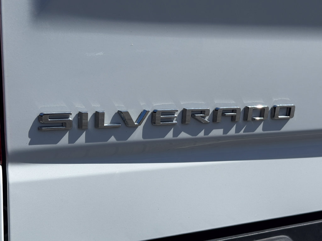 Used 2023 Chevrolet Silverado 1500 RST w/ Z71 Off-Road Package AWD/4WD image 9