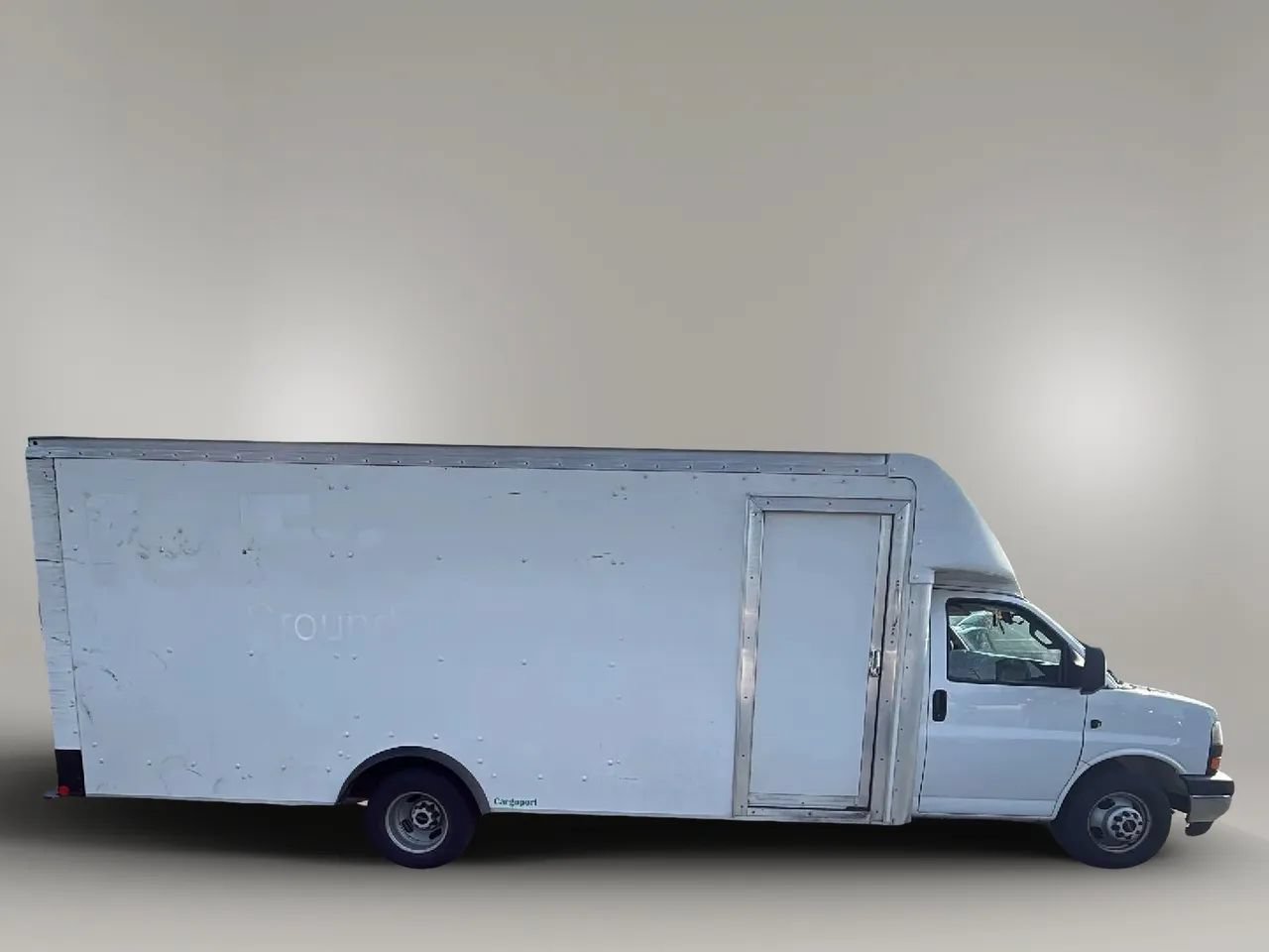 Used 2017 GMC Savana 3500 Extended RWD image 7