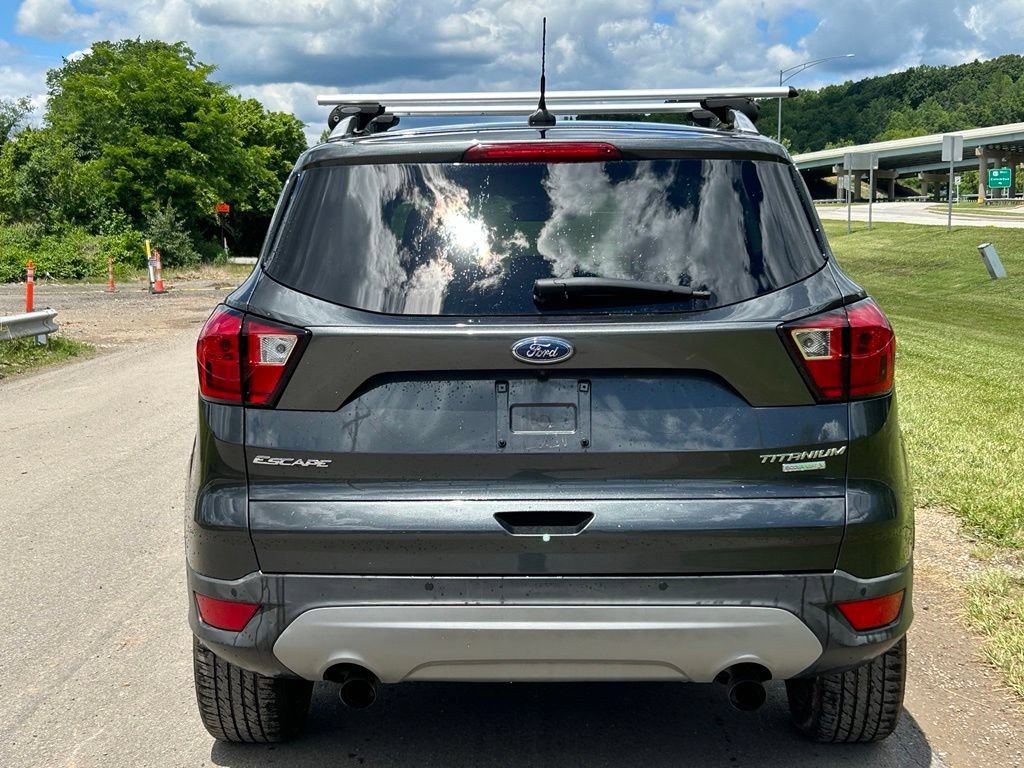 Used 2019 Ford Escape Titanium FWD image 4