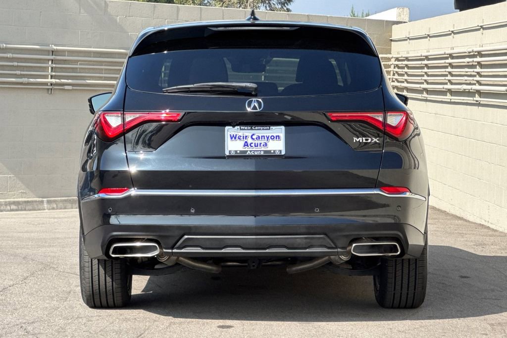 Certified 2023 Acura MDX FWD w/ Technology Package image 9