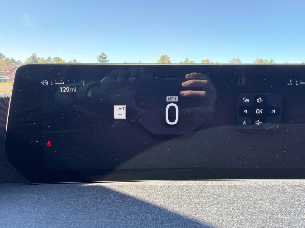 Used 2025 Ford Expedition Active AWD/4WD image 21