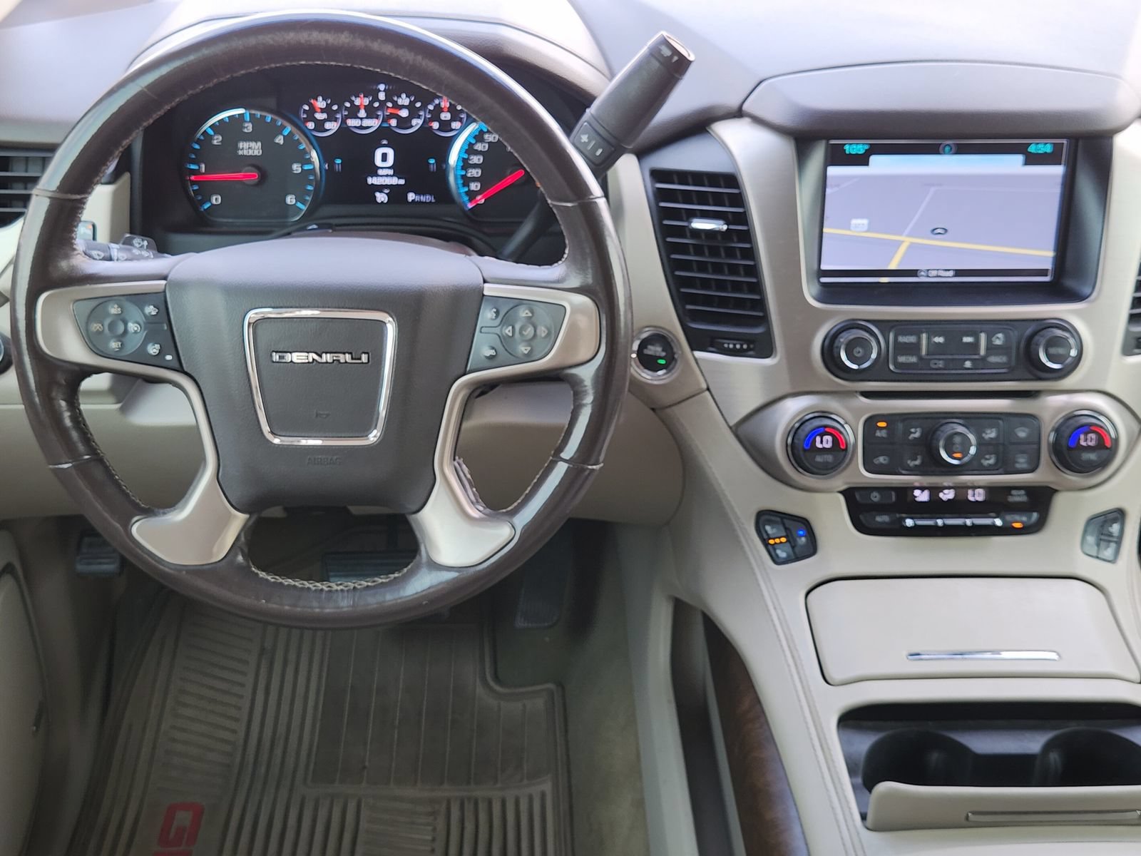 Used 2018 GMC Yukon XL Denali w/ Open Road Package AWD/4WD image 30