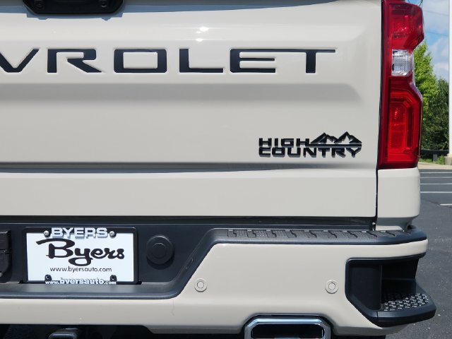 New 2026 Chevrolet Silverado 1500 High Country w/ High Country Premium Package AWD/4WD image 11
