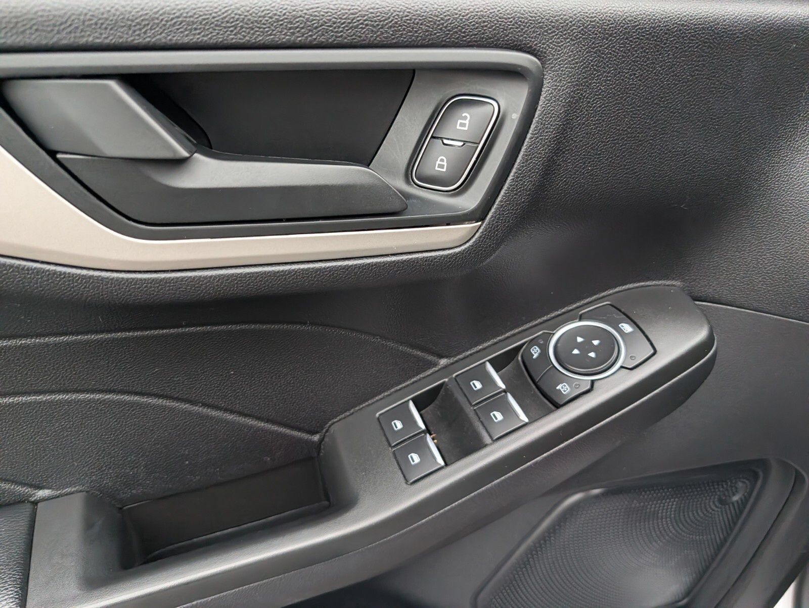 Used 2021 Ford Escape S FWD image 22
