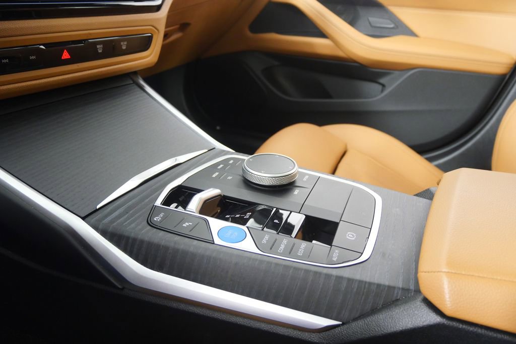 Certified 2025 BMW i4 eDrive40 RWD image 23