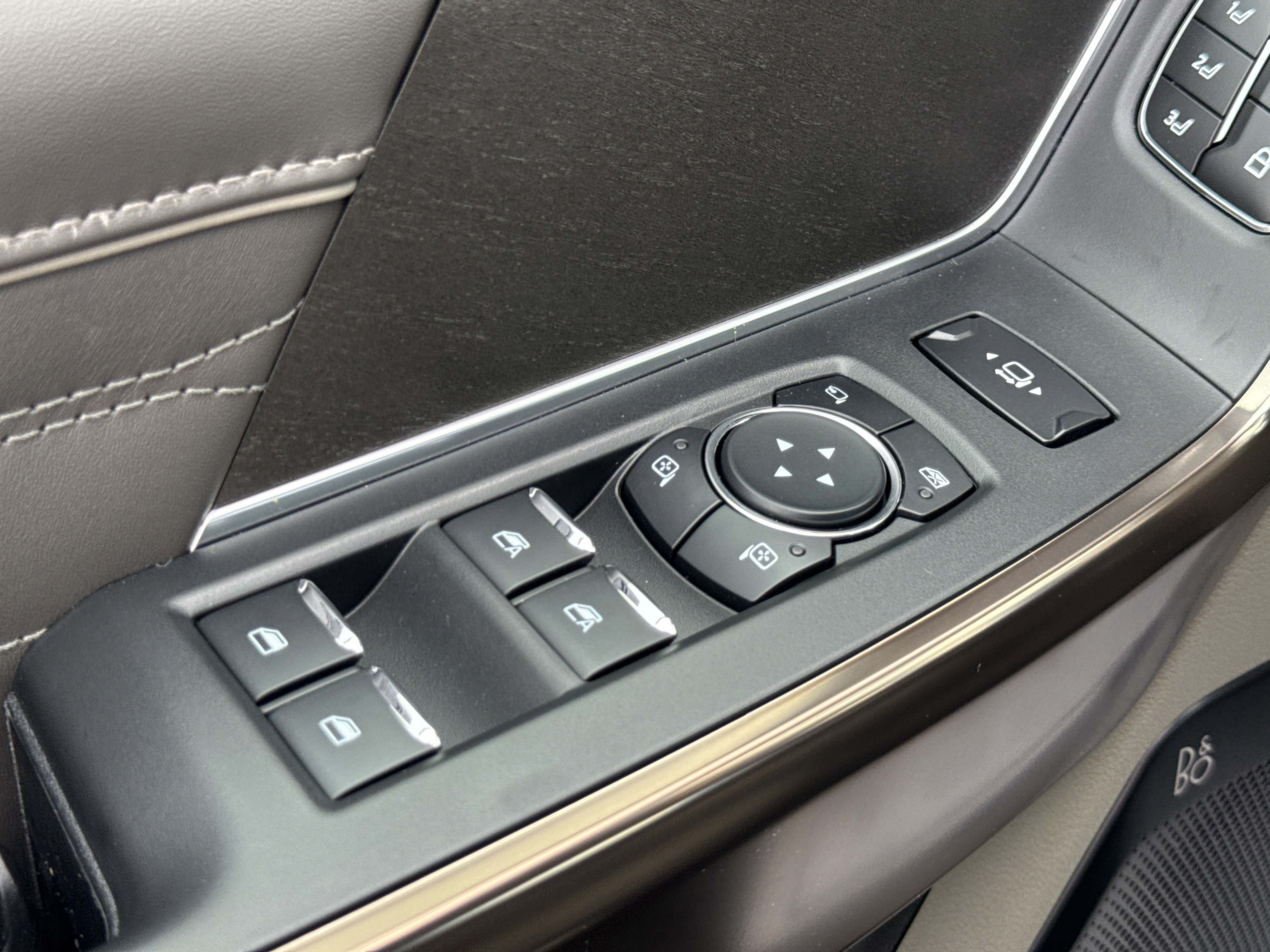 New 2026 Ford F350 Platinum w/ Platinum Plus Package image 16