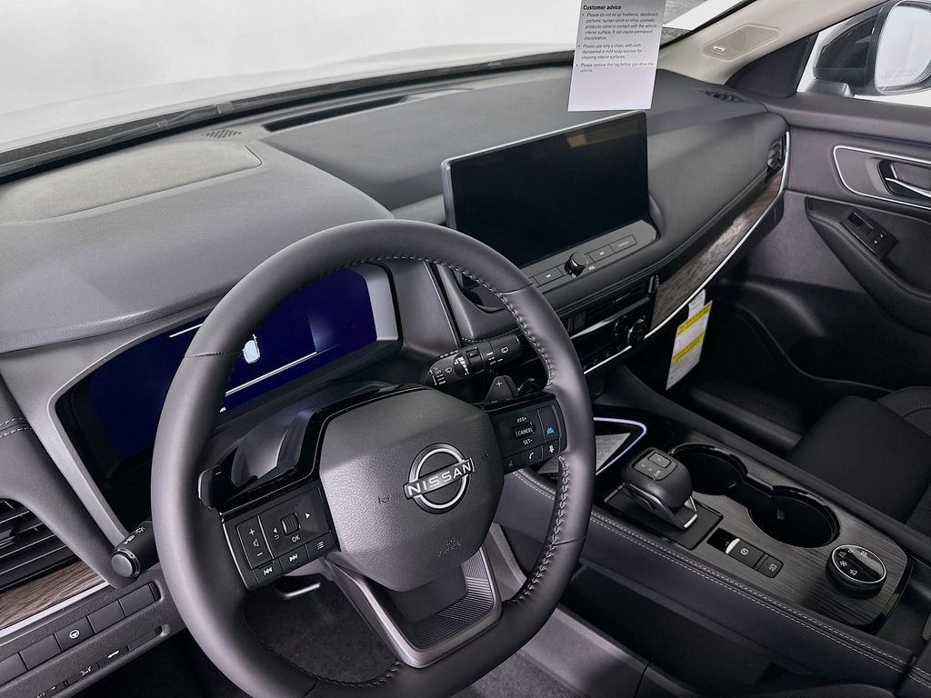 New 2026 Nissan Rogue Platinum AWD/4WD image 14