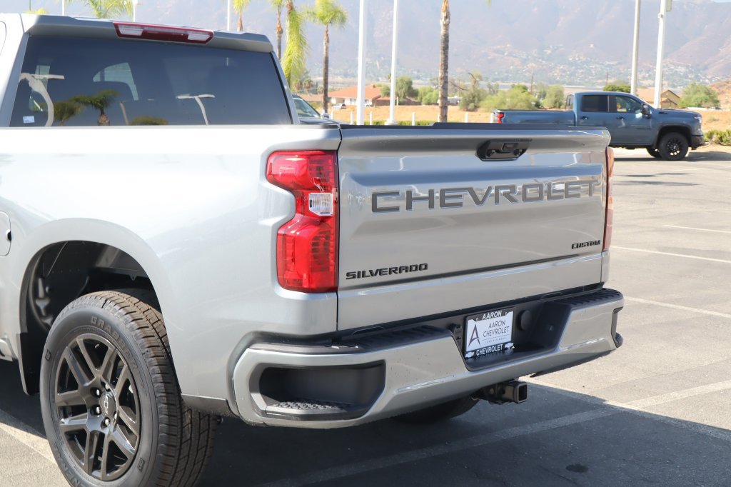 New 2026 Chevrolet Silverado 1500 Custom w/ LPO, Dark Essentials Package RWD image 13