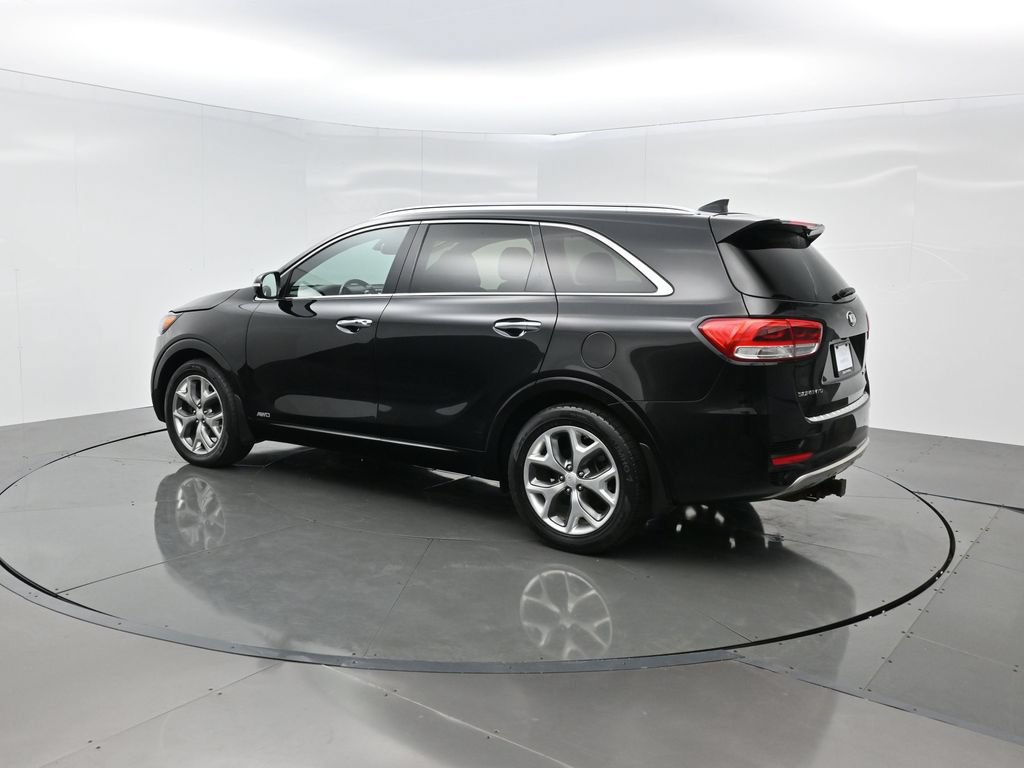 Used 2016 Kia Sorento SX w/ SXL Technology Package AWD/4WD image 4