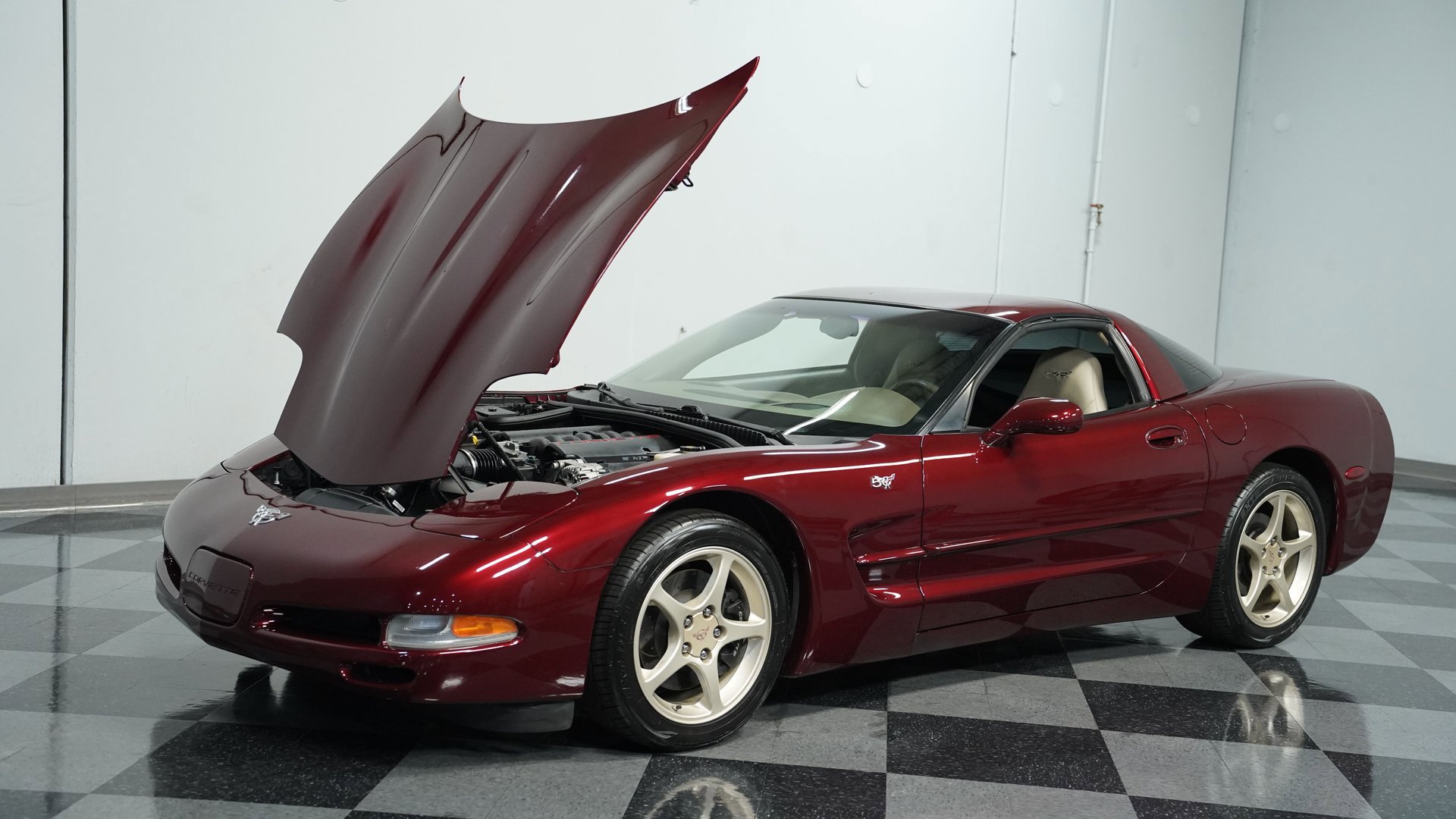 Used 2003 Chevrolet Corvette 50th Anniversary Edition w/ Preferred Equipment Group image 25