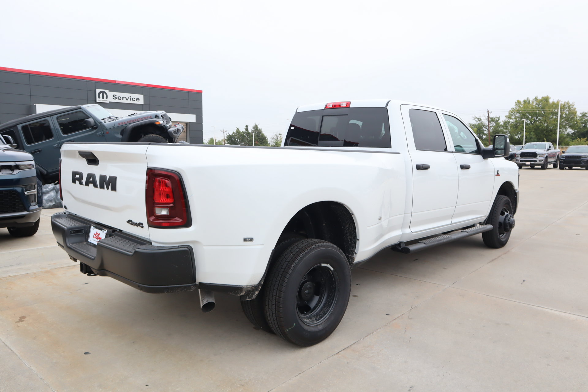New 2027 RAM 3500 Tradesman AWD/4WD image 20