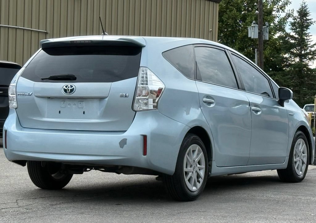 Used 2013 Toyota Prius V Two FWD image 5