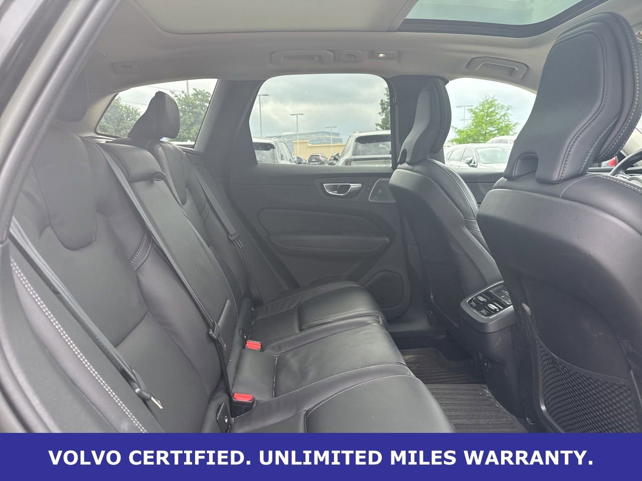 Certified 2023 Volvo XC60 B5 Ultimate image 14
