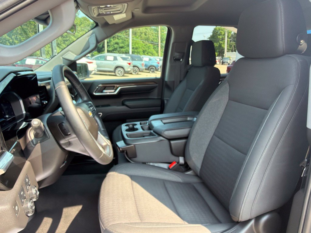 Certified 2024 Chevrolet Silverado 1500 LT AWD/4WD image 28