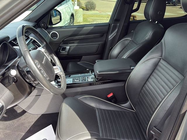 Used 2017 Land Rover Discovery HSE image 6