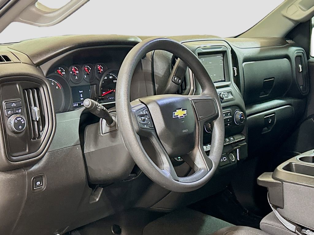 Used 2025 Chevrolet Silverado 1500 Custom RWD image 16
