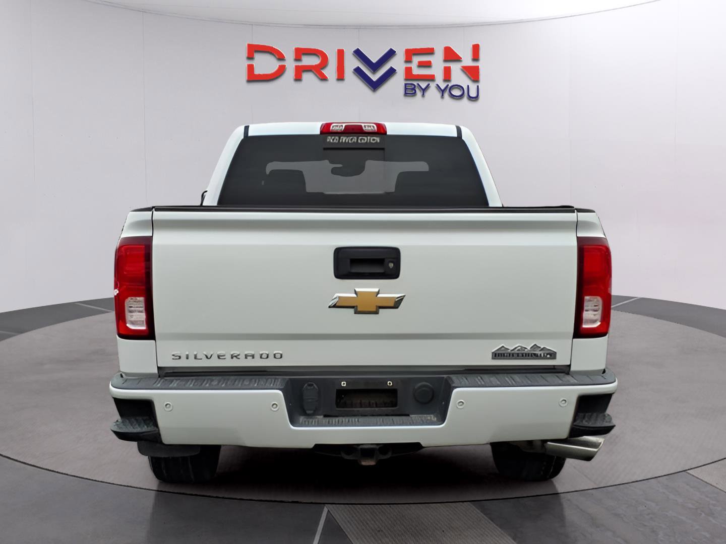 Used 2016 Chevrolet Silverado 1500 High Country image 4