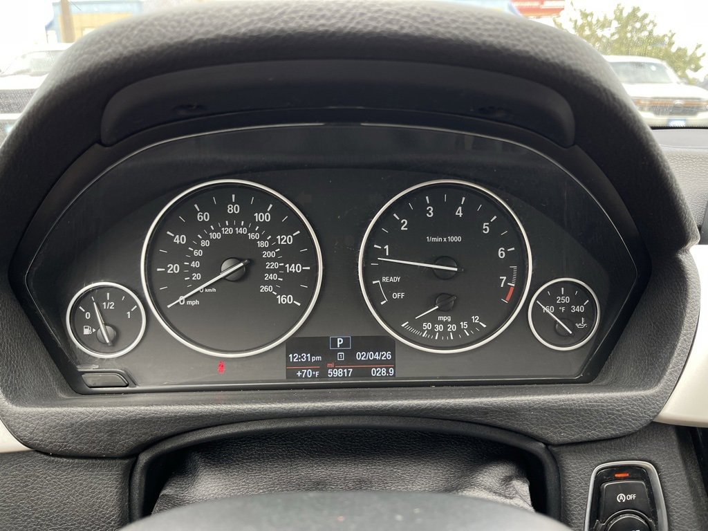 Used 2016 BMW 320i Sedan image 14