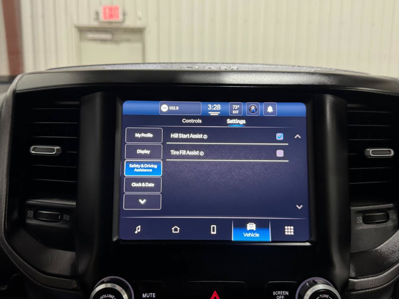Used 2023 RAM 2500 Tradesman AWD/4WD image 35