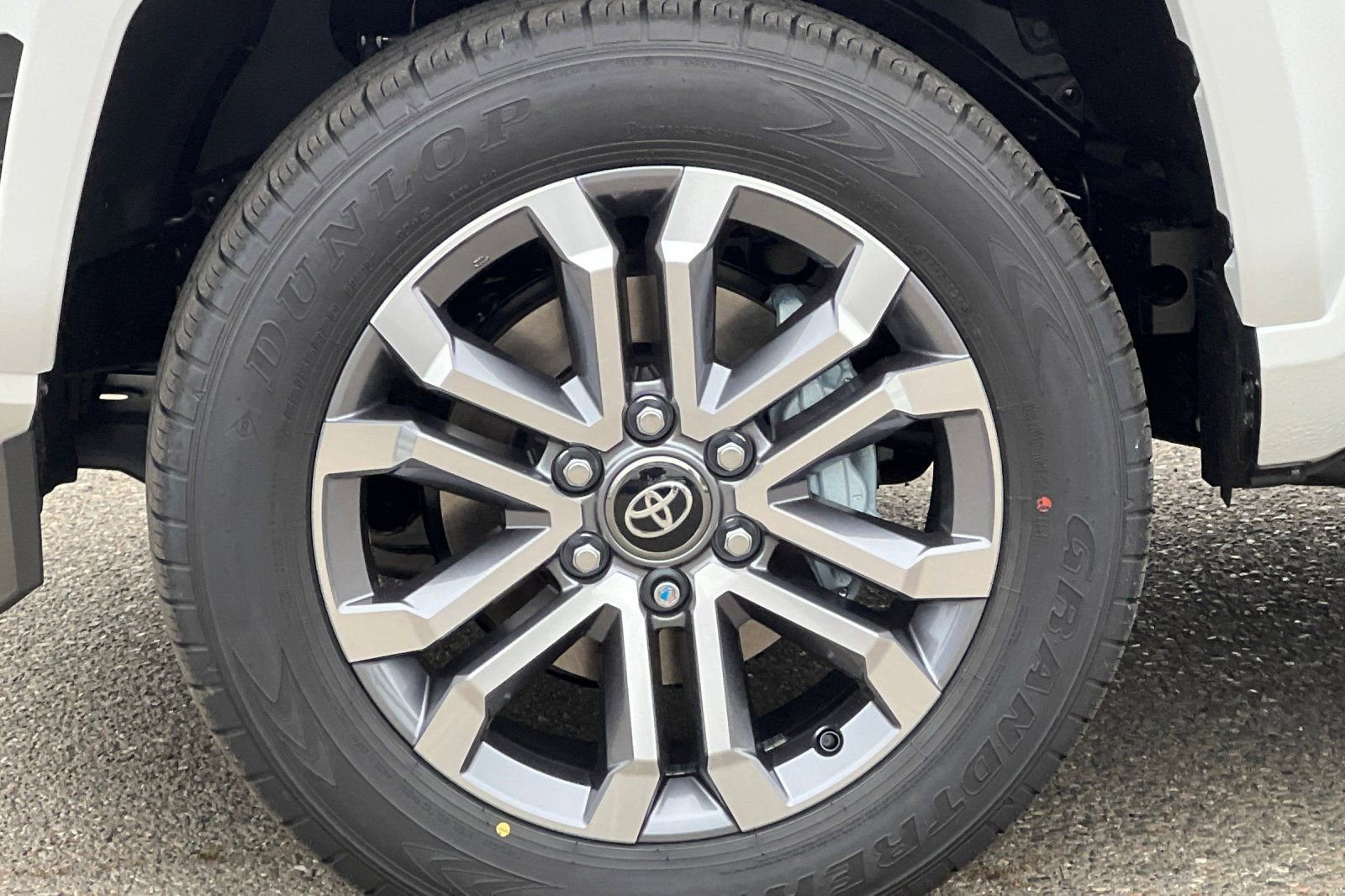 New 2026 Toyota 4Runner Limited AWD/4WD image 33