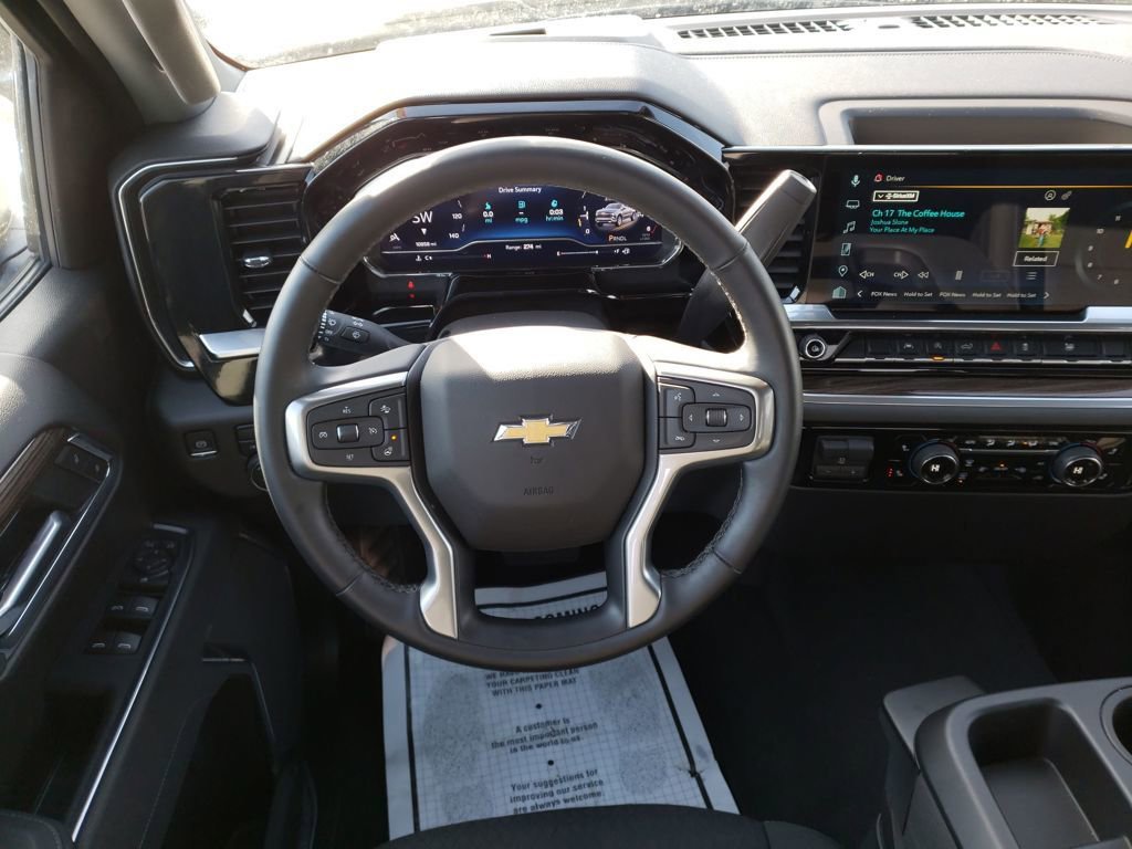 Used 2025 Chevrolet Silverado 1500 LT image 13