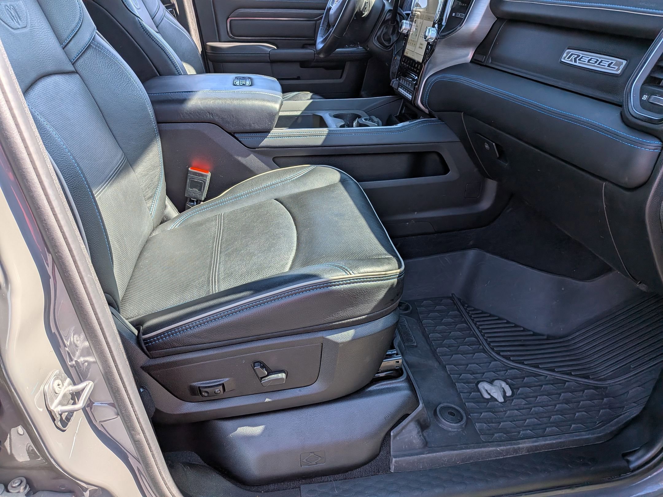 Certified 2024 RAM 2500 Rebel w/ Towing Technology Group image 35