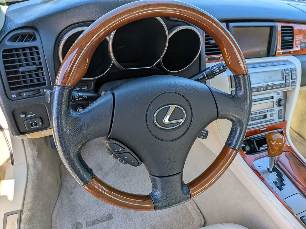 Used 2006 Lexus SC 430 Convertible w/ Preferred Accessory Pkg image 17