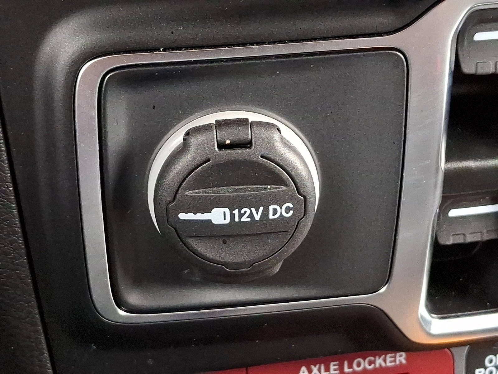 Certified 2025 Jeep Wrangler Unlimited Sport S 4xe AWD/4WD image 23