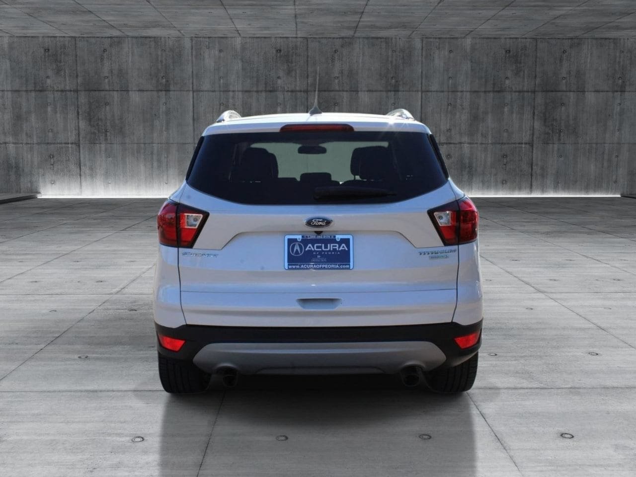 Used 2019 Ford Escape Titanium FWD image 4