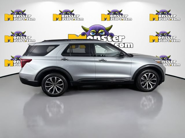 Used 2024 Ford Explorer ST-Line w/ Class IV Trailer Tow Package AWD/4WD image 4