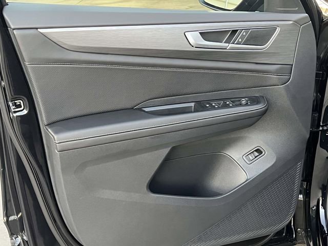 New 2026 Volkswagen Atlas Cross Sport SE image 9