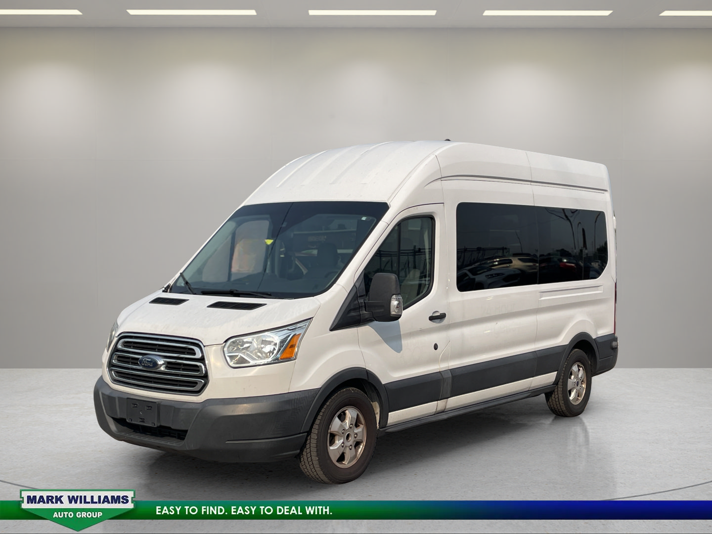 Used 2017 Ford Transit 350 XLT RWD image 2