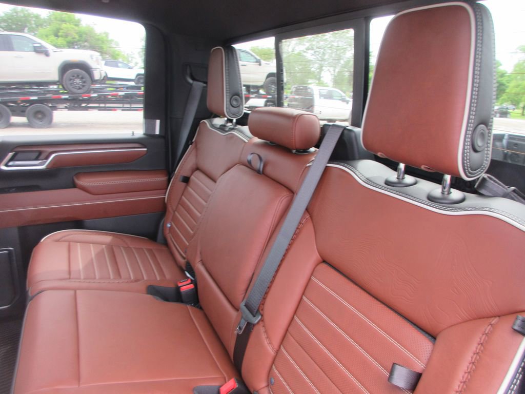 New 2026 GMC Sierra 2500 Denali Ultimate AWD/4WD image 14