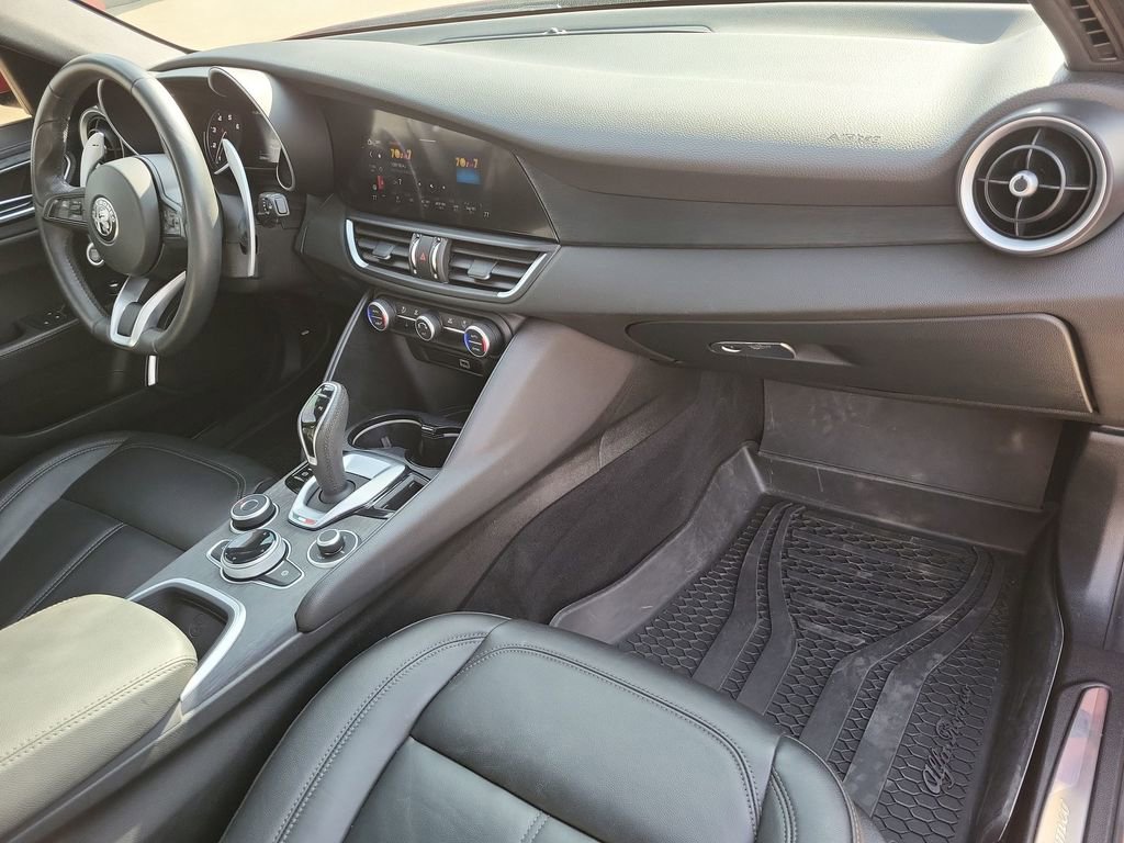 Used 2023 Alfa Romeo Giulia Sprint image 28