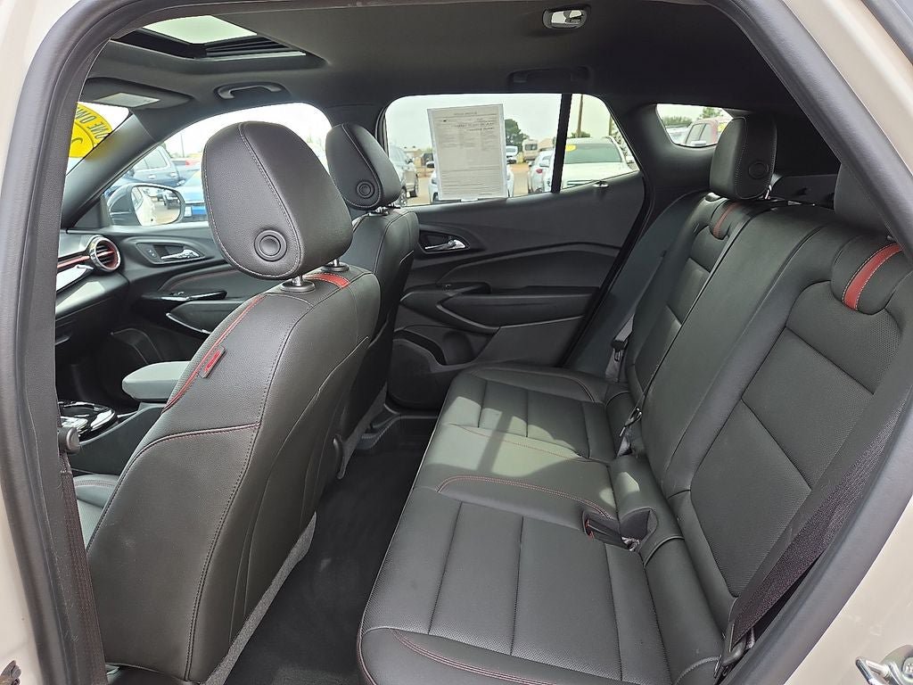 Used 2026 Chevrolet Trax RS w/ Sunroof Package FWD image 17