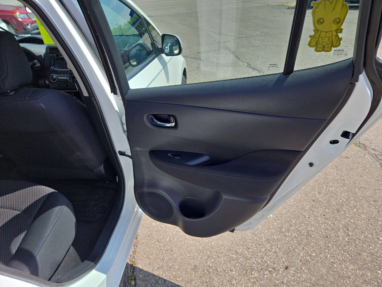 Used 2017 Nissan Leaf S w/ Charge Package image 29