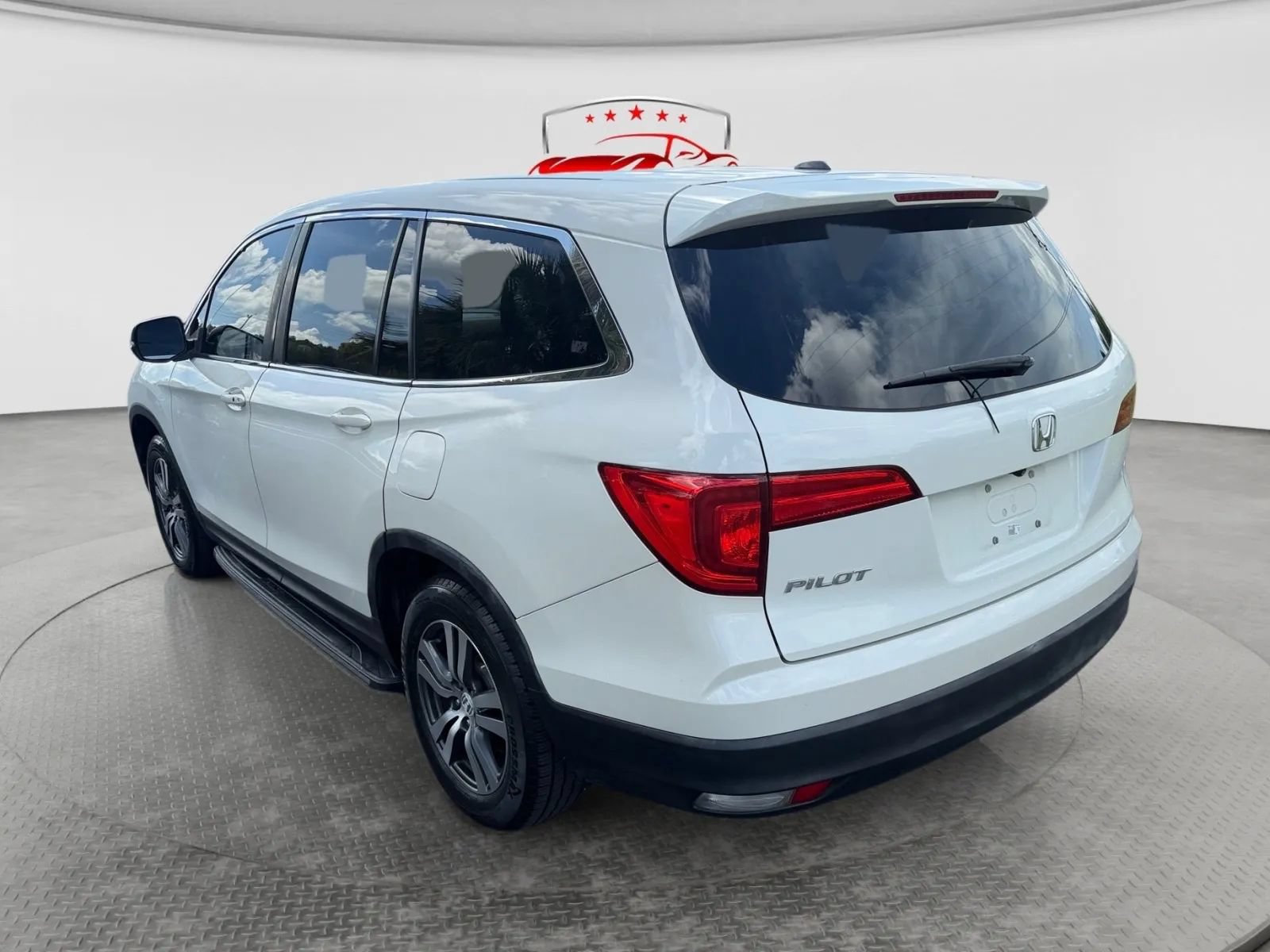 Used 2017 Honda Pilot EX-L image 3