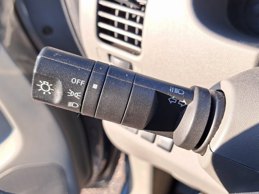 Used 2016 Nissan Frontier SV image 12