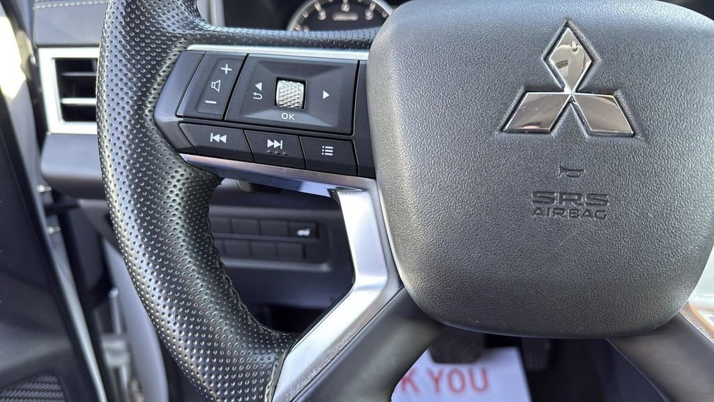 Used 2024 Mitsubishi Outlander SE Black Edition AWD/4WD image 18