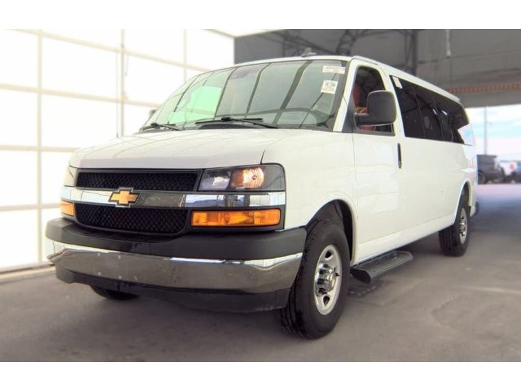 Used 2025 Chevrolet Express 3500 LT w/ LT Preferred Equipment Group RWD image 1