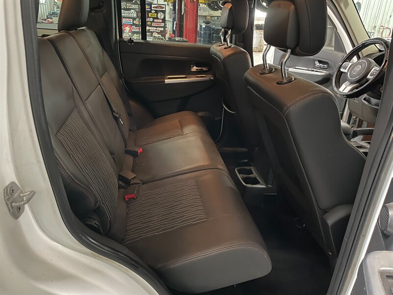 Used 2012 Jeep Liberty Arctic AWD/4WD image 16