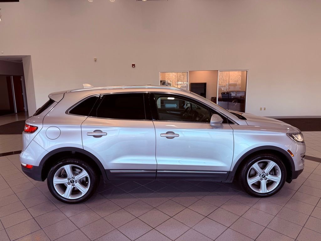 Used 2017 Lincoln MKC Premiere image 12