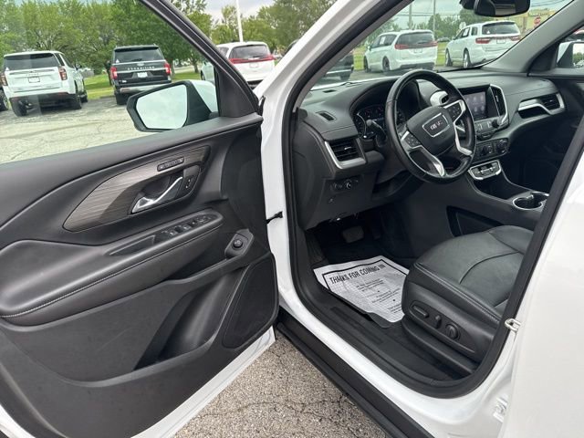 Used 2023 GMC Terrain SLT w/ LPO, Floor Liner Package FWD image 28