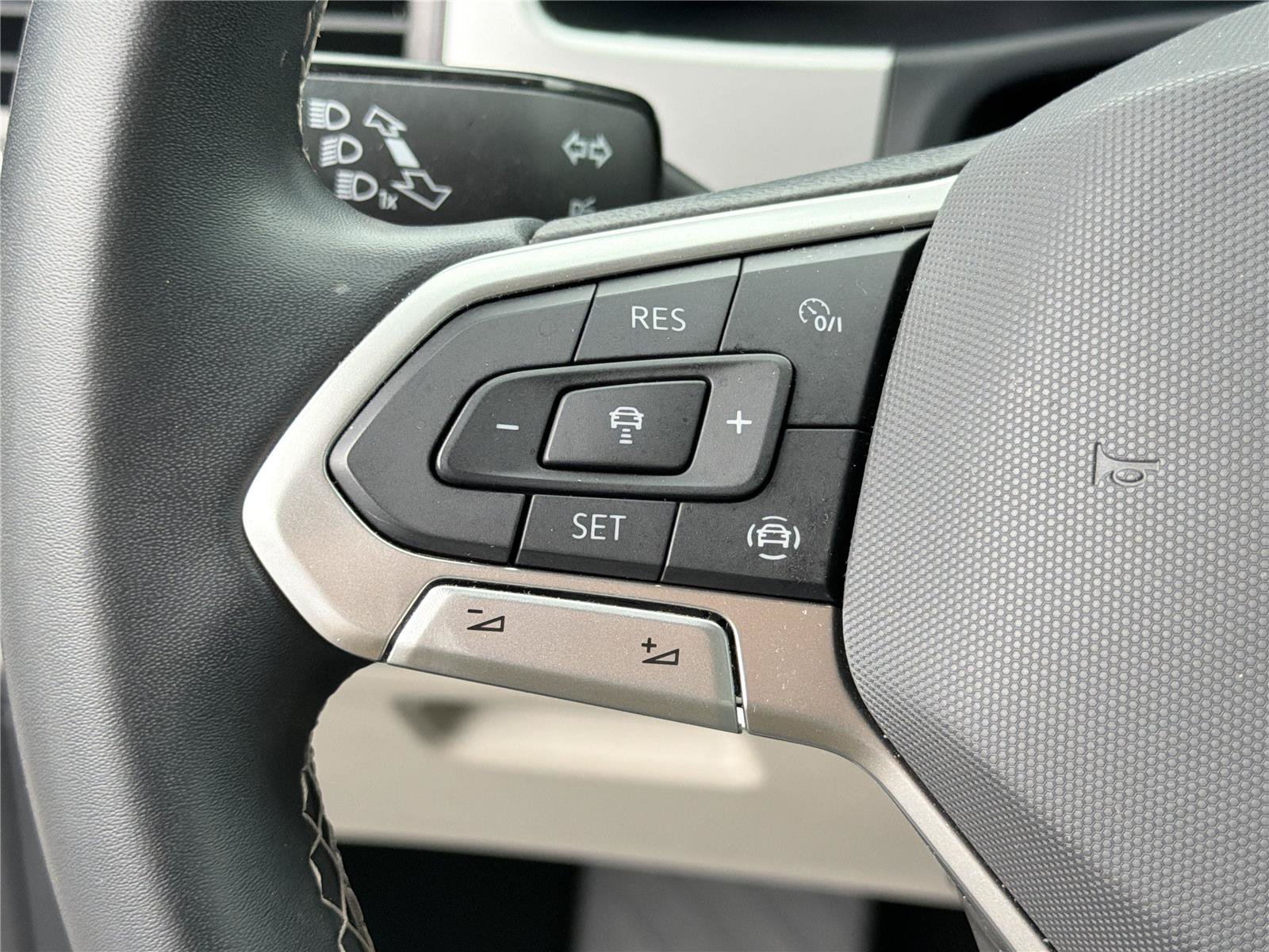 Used 2022 Volkswagen Atlas SE AWD/4WD image 26