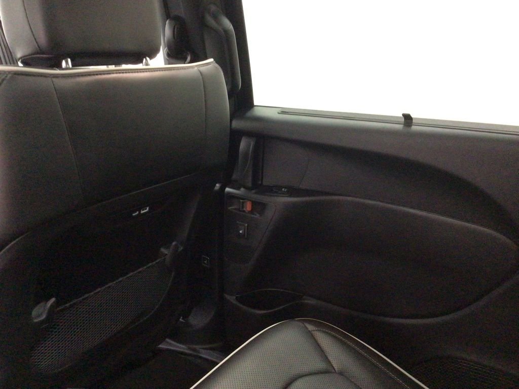 Used 2025 Chrysler Pacifica Limited FWD image 36